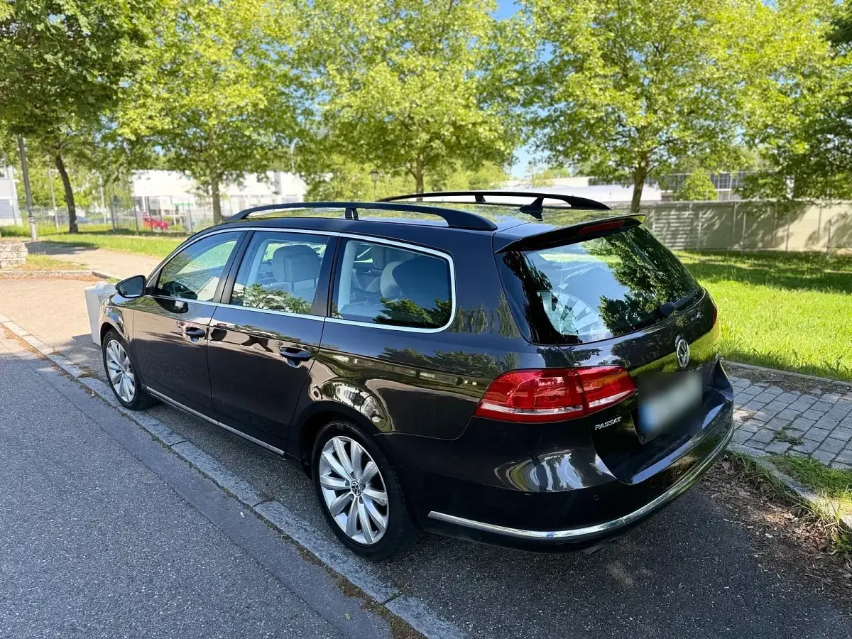 Gebraucht VW Passat 140 PS (102 kW) 2011 Braun Kombi