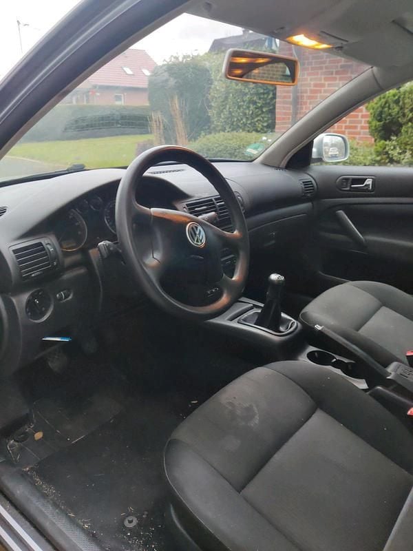 Gebraucht VW Passat Basis 102 PS (75 kW) 2002 Limousine