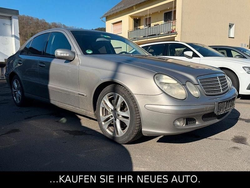 Gebraucht Mercedes E270 Classic 177 PS (130 kW) 2003 Grau Limousine