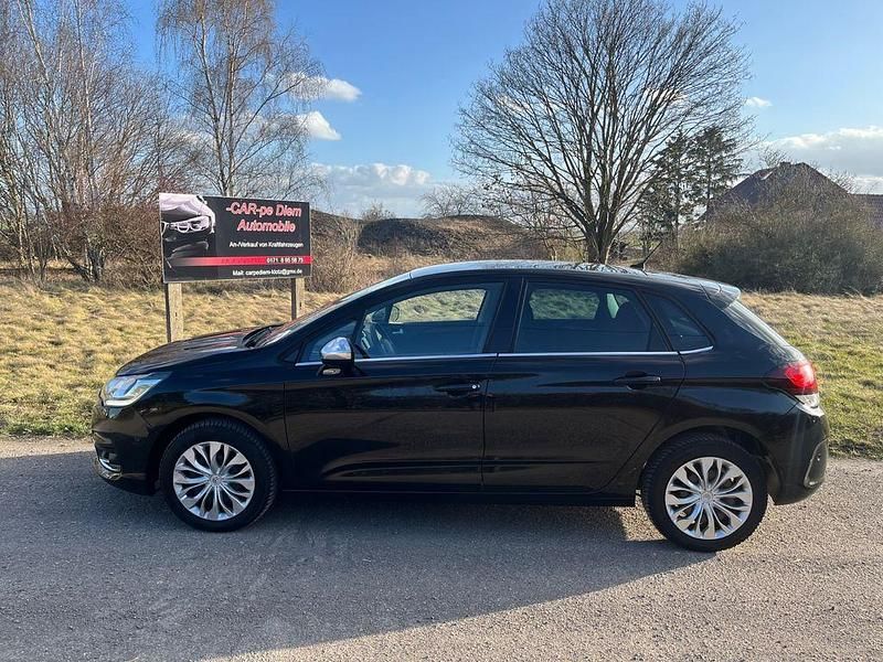 Gebraucht Citroën C4 SELECTION 131 PS (96 kW) 2016 Schwarz Limousine