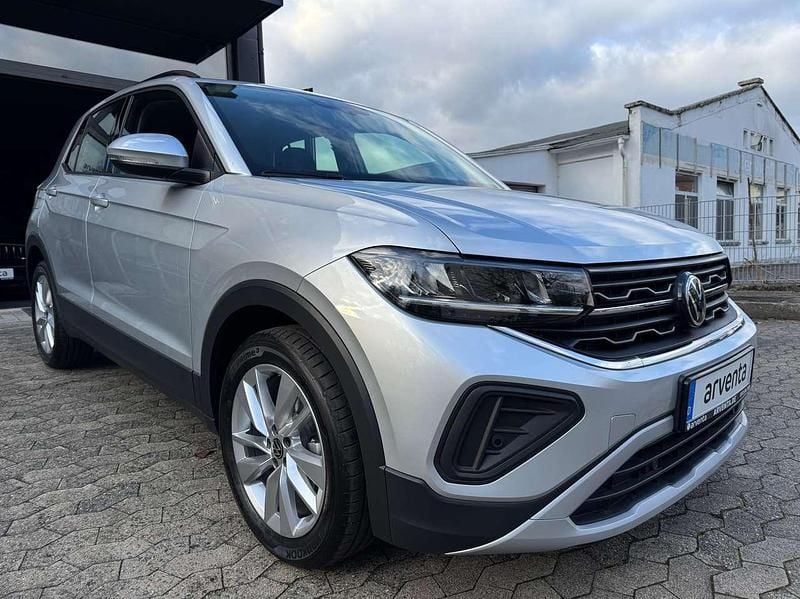 Neu VW T-Cross Life 116 PS (85 kW) 2026 Silber metallic SUV