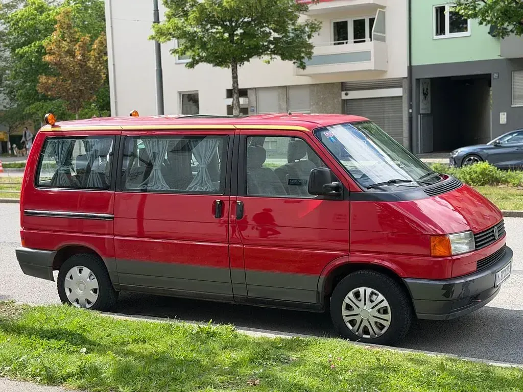 Gebraucht VW Multivan 92 PS (67 kW) 1995 Rot Van / Kleinbus