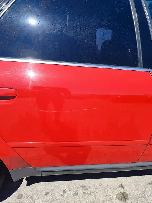 Gebraucht Audi A6 125 PS (91 kW) 1998 Rot Limousine