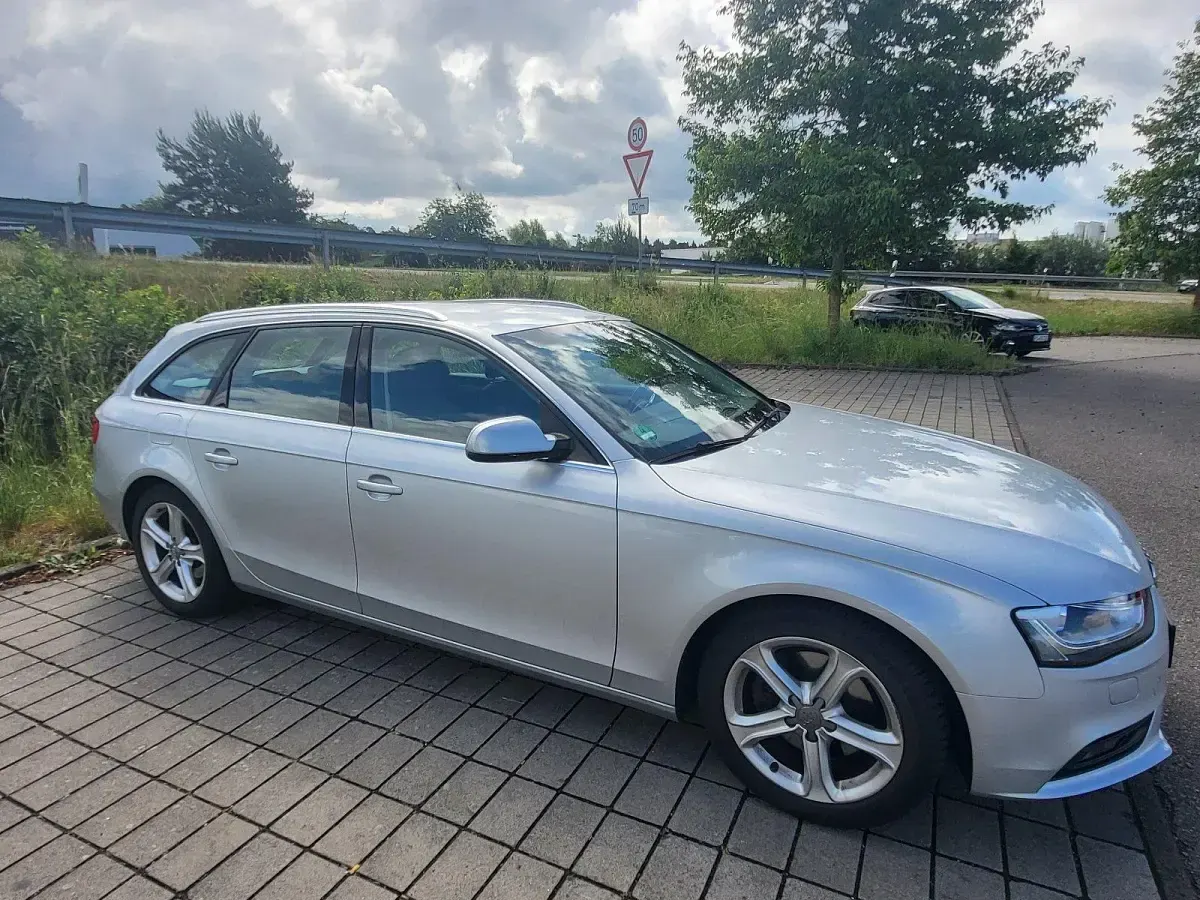 Gebraucht Audi A4 Ambition 120 PS (88 kW) 2013 Grau Kombi
