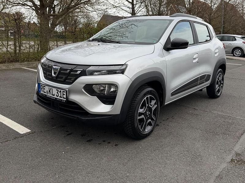 Gebraucht Dacia Spring Comfort Plus 33 kW (45 PS) 2022 Silber Kleinwagen
