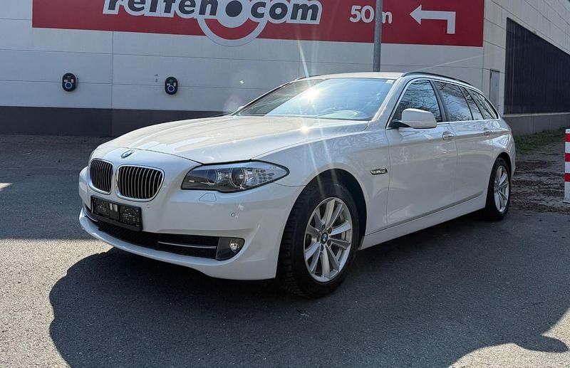 Gebraucht BMW 520 Performance 184 PS (135 kW) 2013 Weiß Kombi