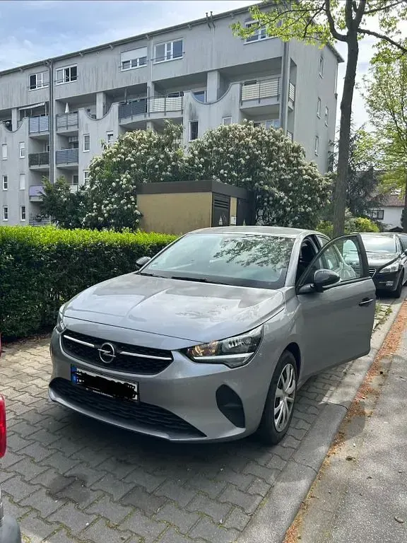 Używany Opel Corsa 75 KM (55 kW) 2021 Szary Hatchback