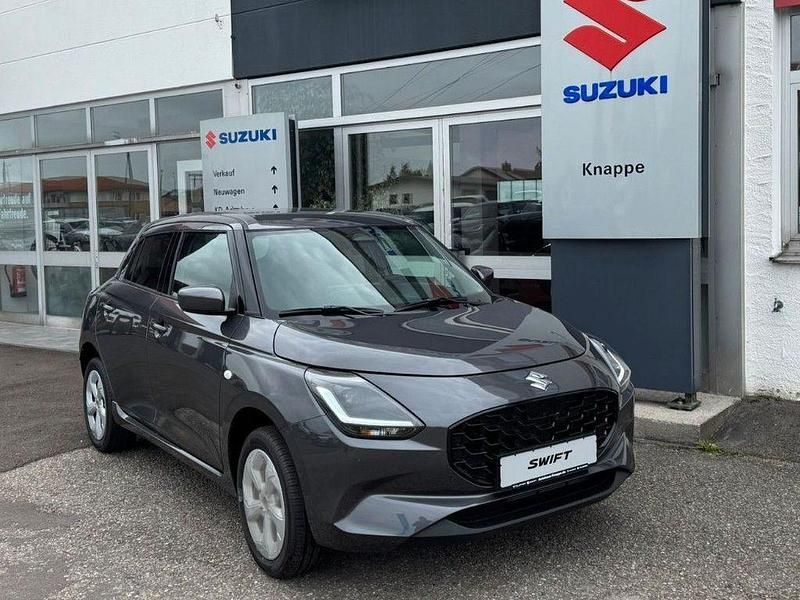 Grau Neu 2025 Suzuki Swift Comfort Limousine | 19.990 € - Bild 1/4