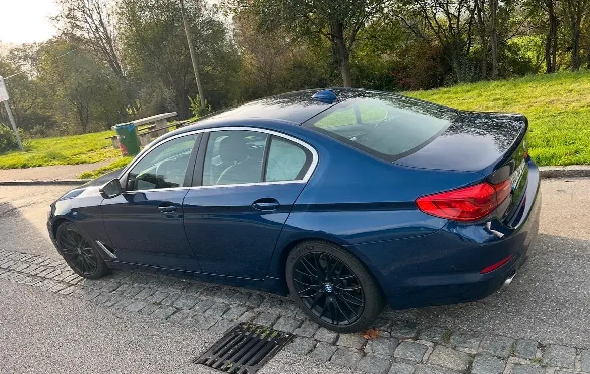 Gebraucht BMW 530 265 PS (194 kW) 2018 Blau Limousine