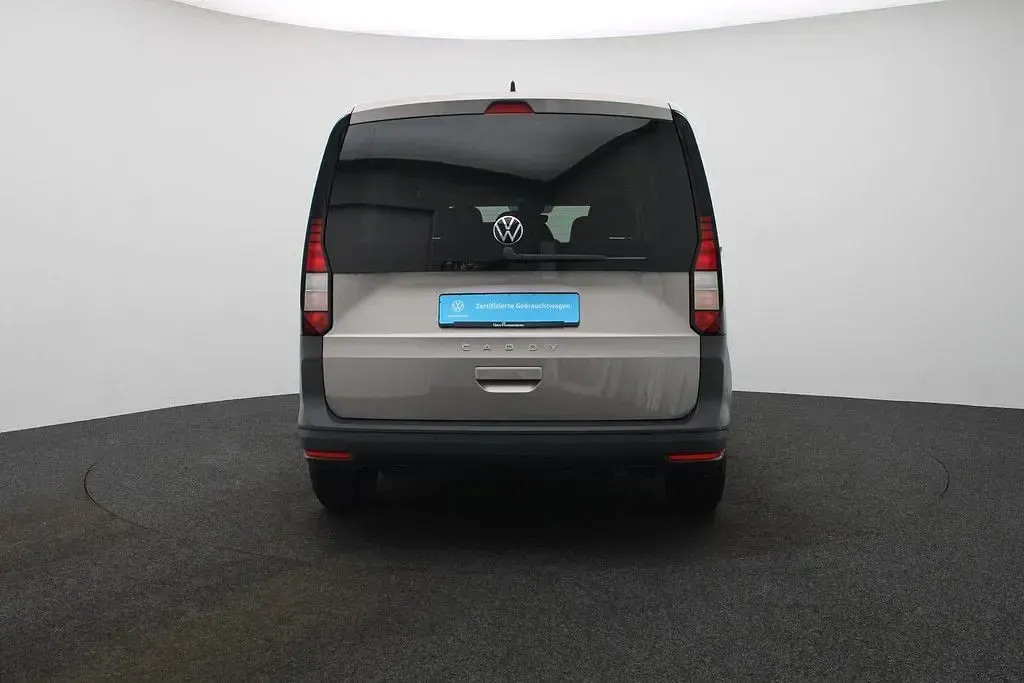 Gebraucht VW Caddy 102 PS (75 kW) 2024 Mojave beige metallic Van / Kleinbus