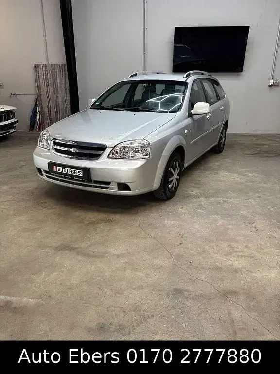 Gebraucht Chevrolet Nubira SE 109 PS (80 kW) 2011 Silber Kombi