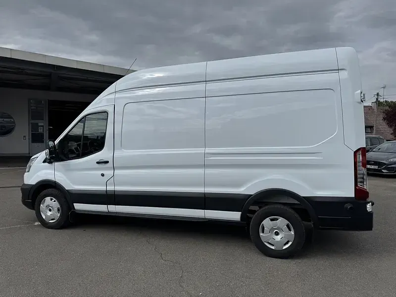 Gebraucht Ford Transit Trend 131 PS (96 kW) 2025 Frostweiß Van