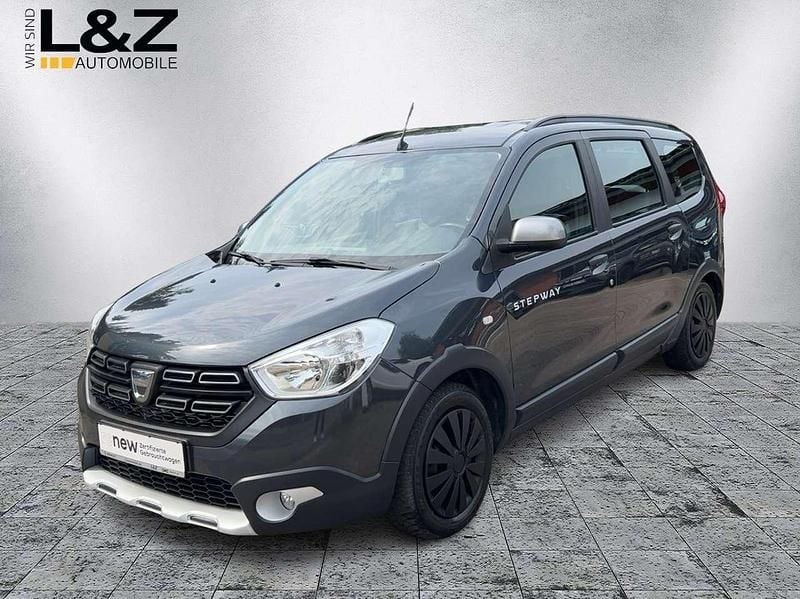Grau Gebraucht 2019 Dacia Lodgy Stepway Van / Kleinbus | 11.580 € (Fairer Preis) - Bild 1/4