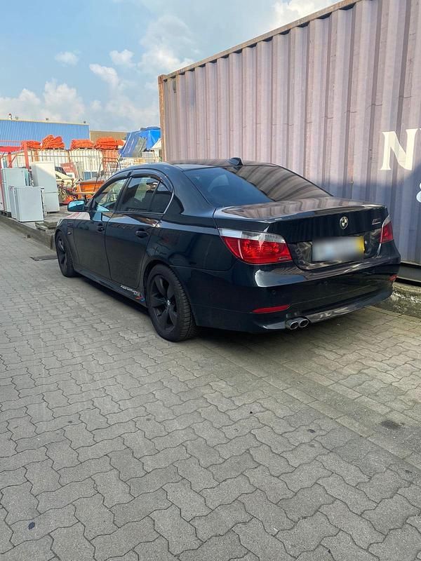 Gebraucht BMW 530 218 PS (160 kW) 2002 Schwarz Limousine