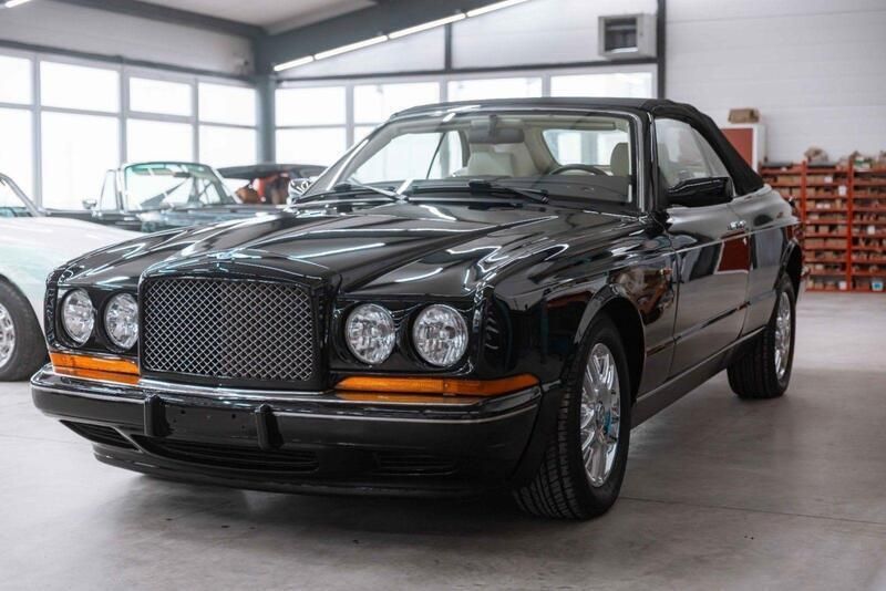 Schwarz Gebraucht 1997 Bentley Azure Cabrio | 67.900 € - Bild 1/4