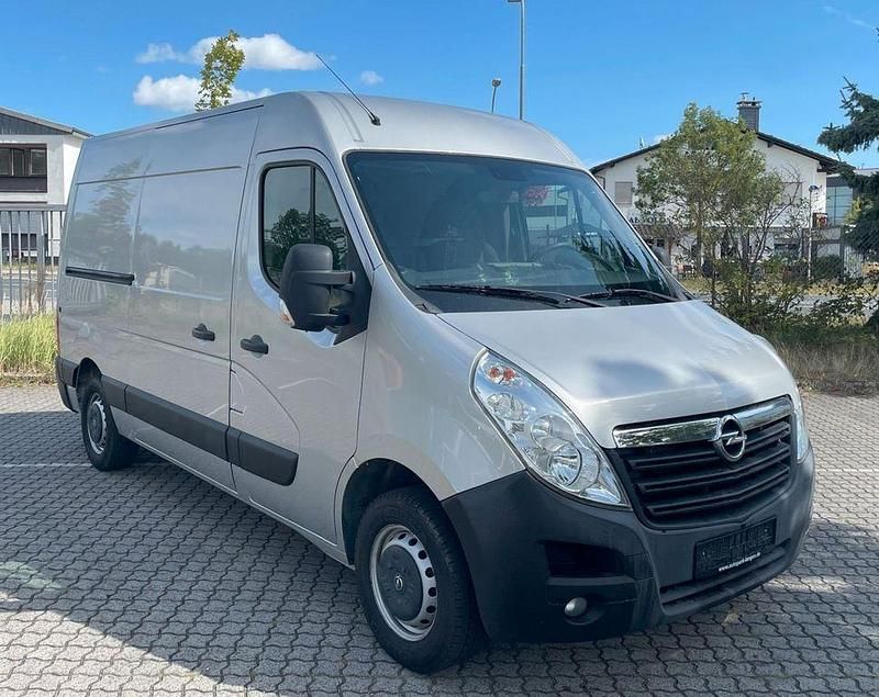 Silber Gebraucht 2019 Opel Movano Van | 14.780 € (Fairer Preis) - Bild 1/4