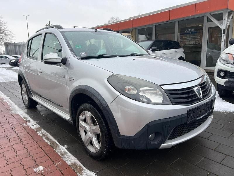 Gebraucht Dacia Sandero Stepway 105 PS (77 kW) 2012 Grau Limousine