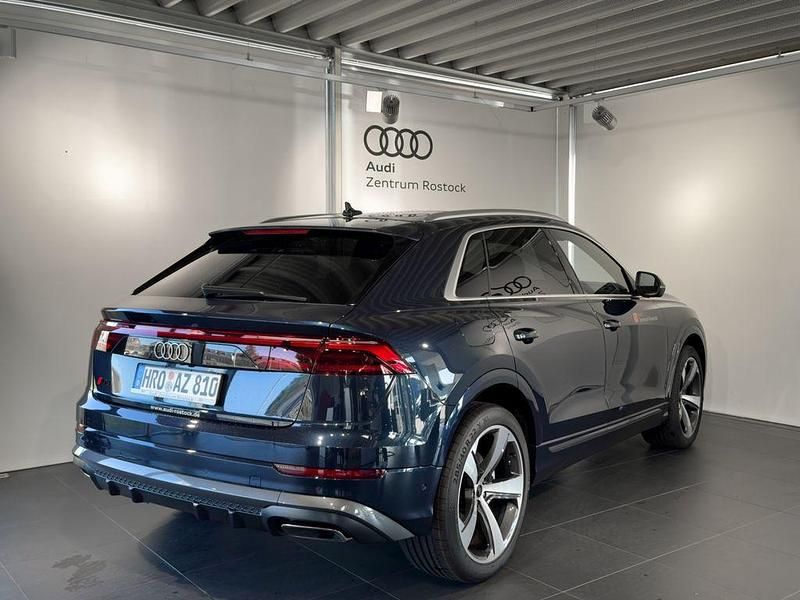 Gebraucht Audi Q8 Ambiente 286 PS (210 kW) 2024 Waitomoblau metallic SUV