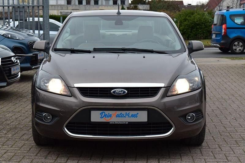 Używany Ford Focus Titanium 145 KM (106 kW) 2008 Brązowy Kabriolet
