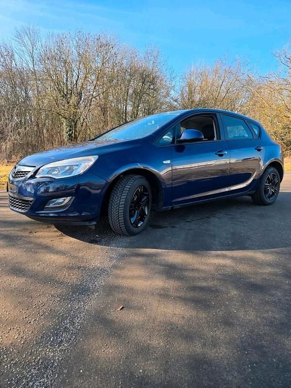 Gebraucht Opel Astra 87 PS (63 kW) 2012 Blau Kleinwagen