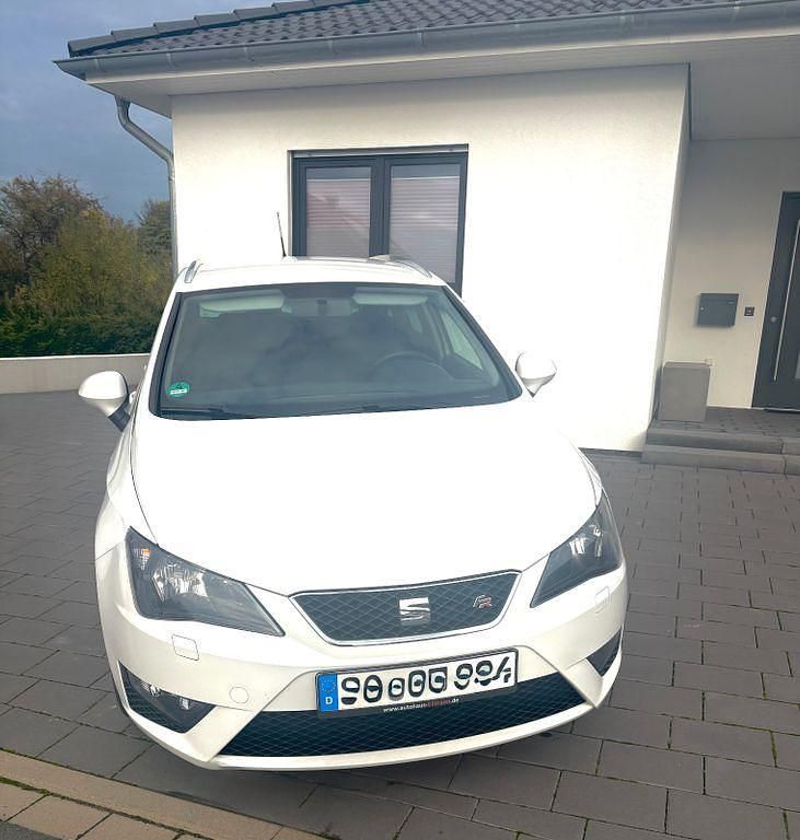 Weiß Gebraucht 2014 Seat Ibiza FR Limousine | 10.990 € - Bild 1/4
