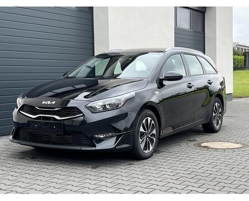 Schwarz Neu 2025 Kia Ceed Sportswagon Vision Kombi | 23.990 € (Guter Preis) - Bild 1/4
