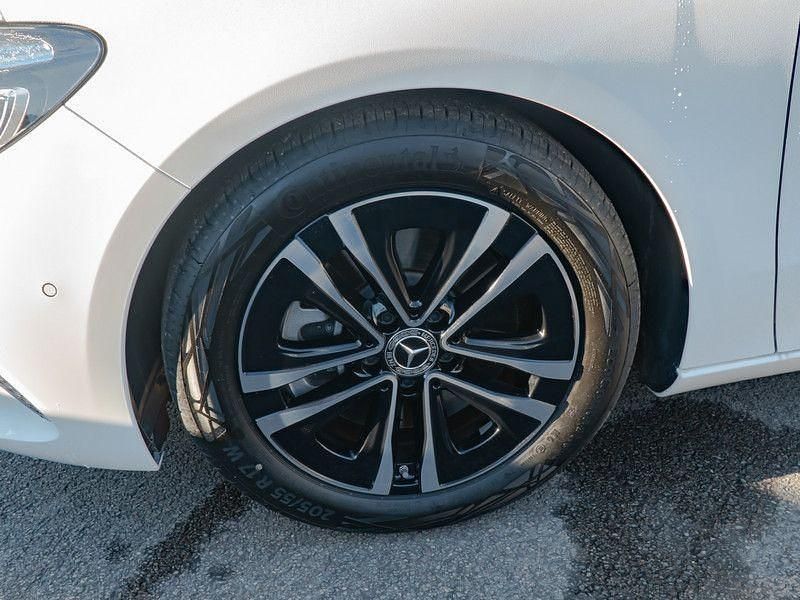 Gebraucht Mercedes B250 Progressive 224 PS (164 kW) 2024 Weiß Van / Kleinbus