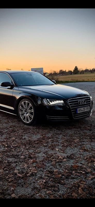 Schwarz Gebraucht 2011 Audi A8 Limousine | 17.250 € (Superpreis) - Bild 1/4