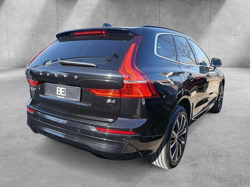 Gebraucht Volvo XC60 Core 197 PS (144 kW) 2023 Schwarz SUV