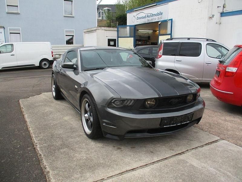 Gebraucht Ford Mustang GT 417 PS (306 kW) 2011 Grau Coupé