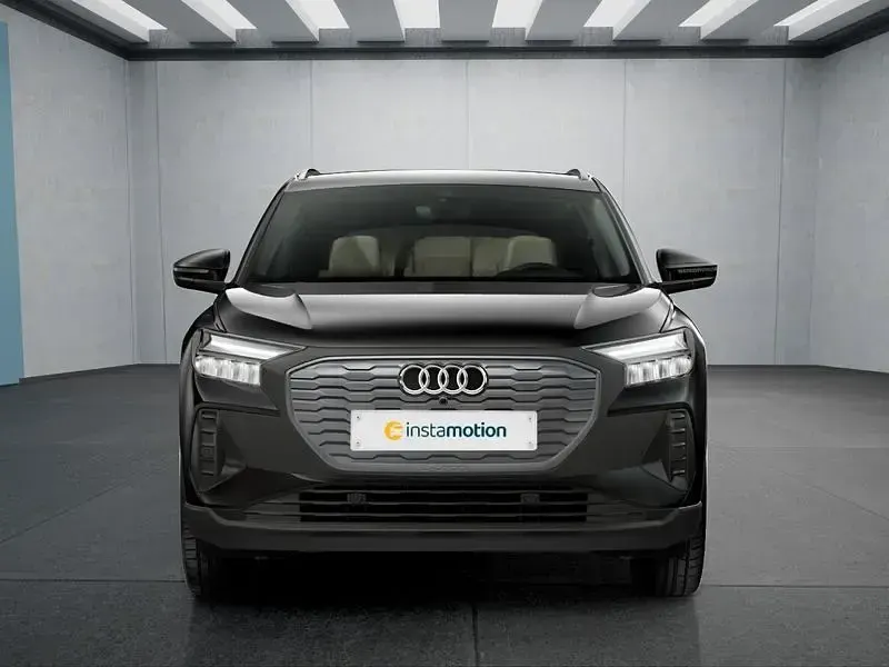 Second-hand Audi Q4 e-tron 210 kW (286 CP) 2025 Negru SUV