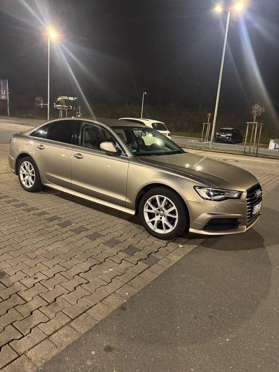 Gebraucht Audi A6 Ambiente 190 PS (139 kW) 2017 Beige Limousine