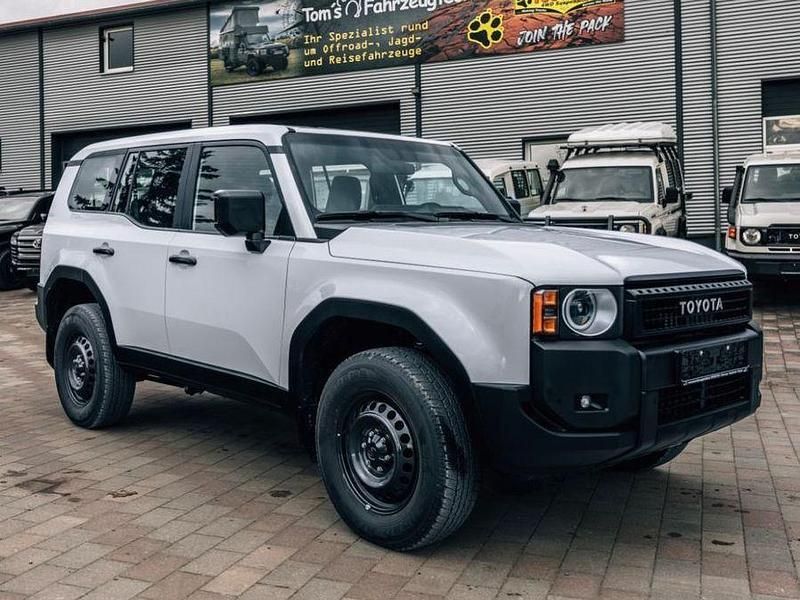 Neu Toyota Land Cruiser 280 PS (205 kW) 2025 Weiß SUV