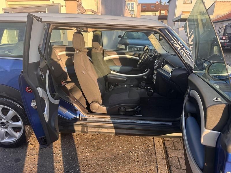 Gebraucht Mini Cooper D 109 PS (80 kW) 2008 Blau Kleinwagen