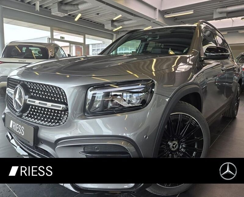 Metalliclack mountaingrau Gebraucht 2025 Mercedes GLB220 AMG SUV | 58.350 € - Bild 1/4