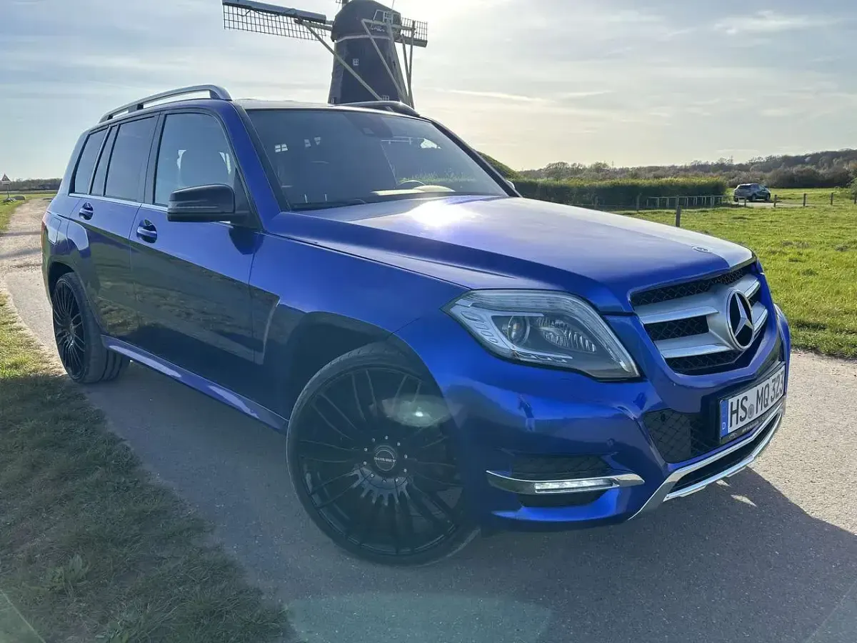 Gebraucht Mercedes GLK250 204 PS (150 kW) 2015 Blau SUV