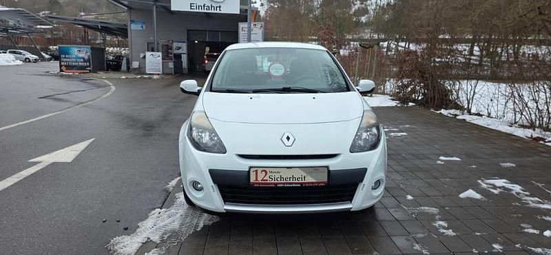 Gebraucht Renault Clio III 103 PS (75 kW) 2012 Weiß Limousine
