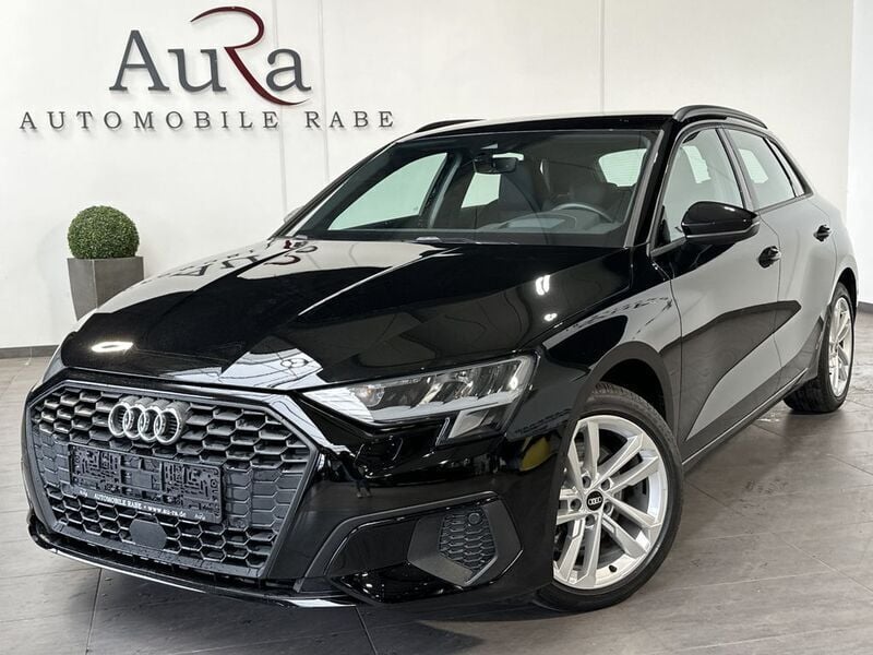 Brillantschwarz Gebraucht 2021 Audi A3 Sport Limousine | 26.449 € (Fairer Preis) - Bild 1/2