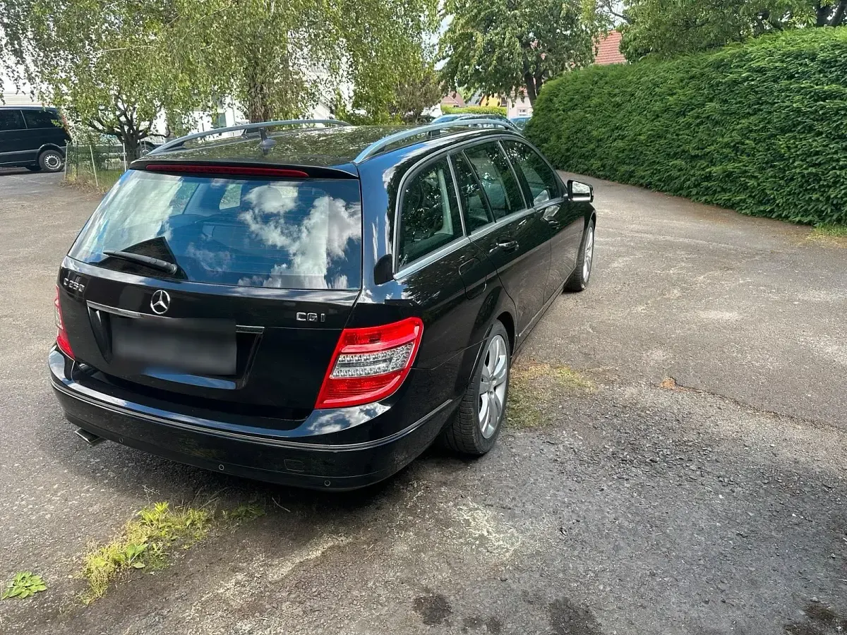 Gebraucht Mercedes C250 204 PS (150 kW) 2009 Schwarz Kombi