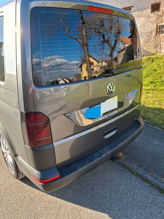 Gebraucht VW T6 150 PS (110 kW) 2018 Grau Van