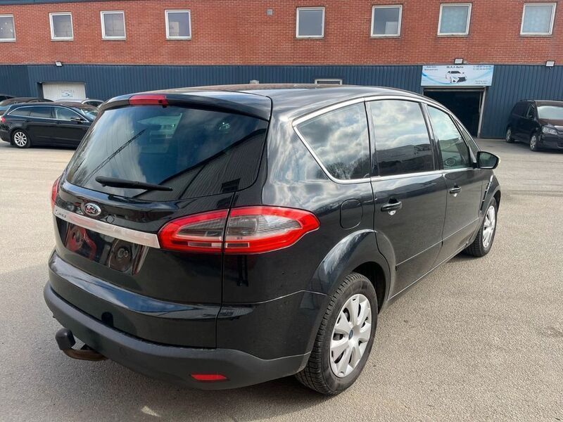 Gebraucht Ford S-MAX Titanium 140 PS (102 kW) 2010 Schwarz Van / Kleinbus
