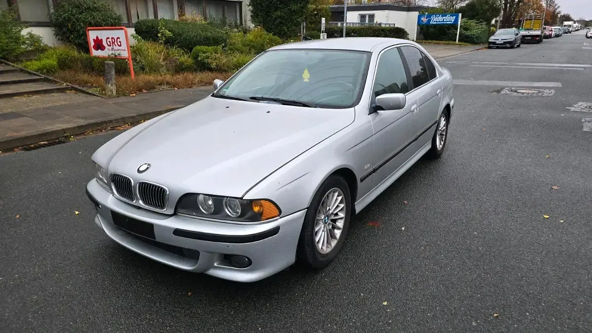 Gebraucht BMW 525 192 PS (141 kW) 2001 Silber Limousine