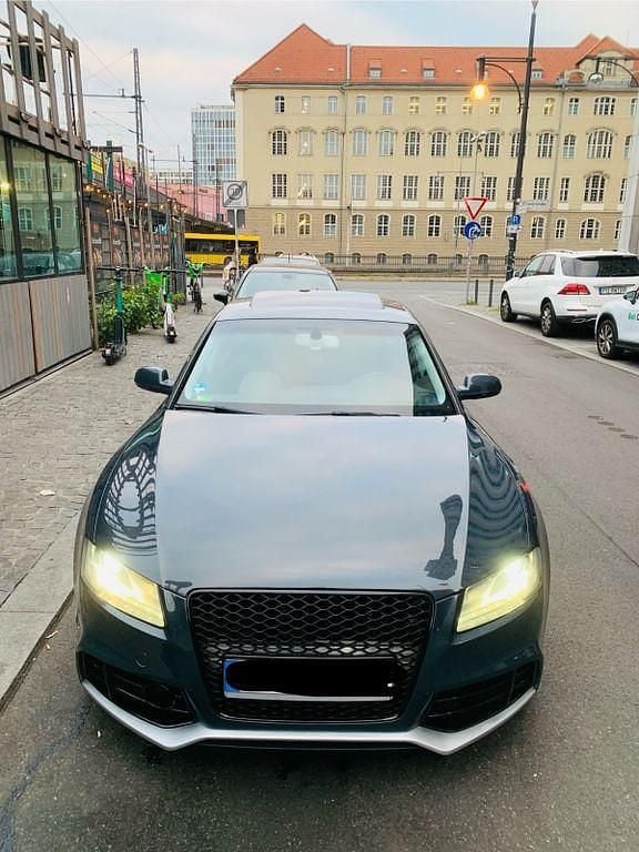 Grau Gebraucht 2009 Audi A5 Sportback Sport Limousine | 10.999 € (Etwas zu teuer) - Bild 1/2