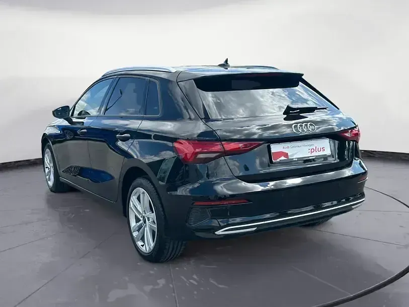 Gebraucht Audi A3 Advanced 110 PS (80 kW) 2023 Schwarz Limousine