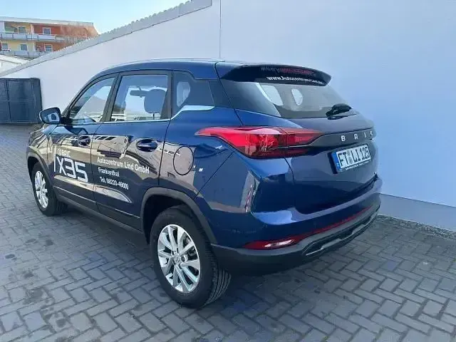 Używany Baic X35 116 KM (85 kW) 2024 Niebieski SUV