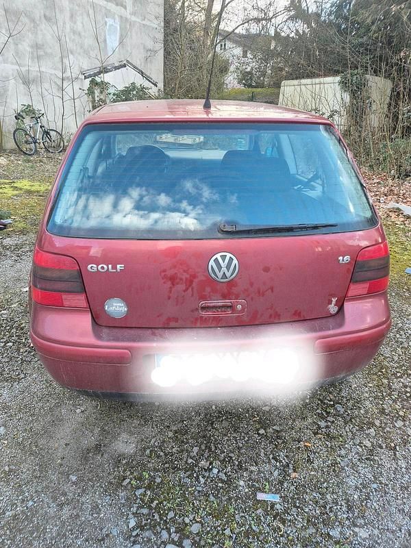 Gebraucht VW Golf 100 PS (73 kW) 1998 Rot Coupé