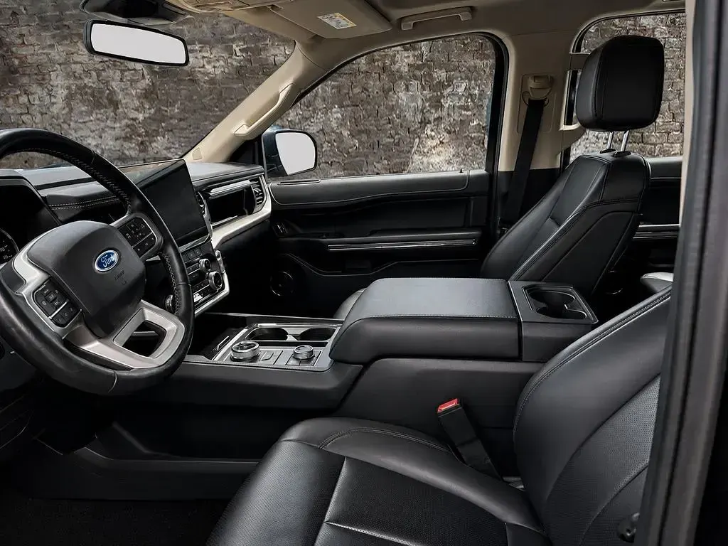 Gebraucht Lincoln Navigator 400 PS (294 kW) 2023 Schwarz SUV