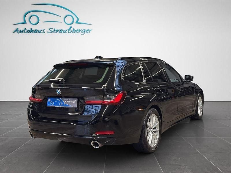 Gebraucht BMW 320 Shadowline 190 PS (139 kW) 2024 Schwarzkeine angabe Kombi
