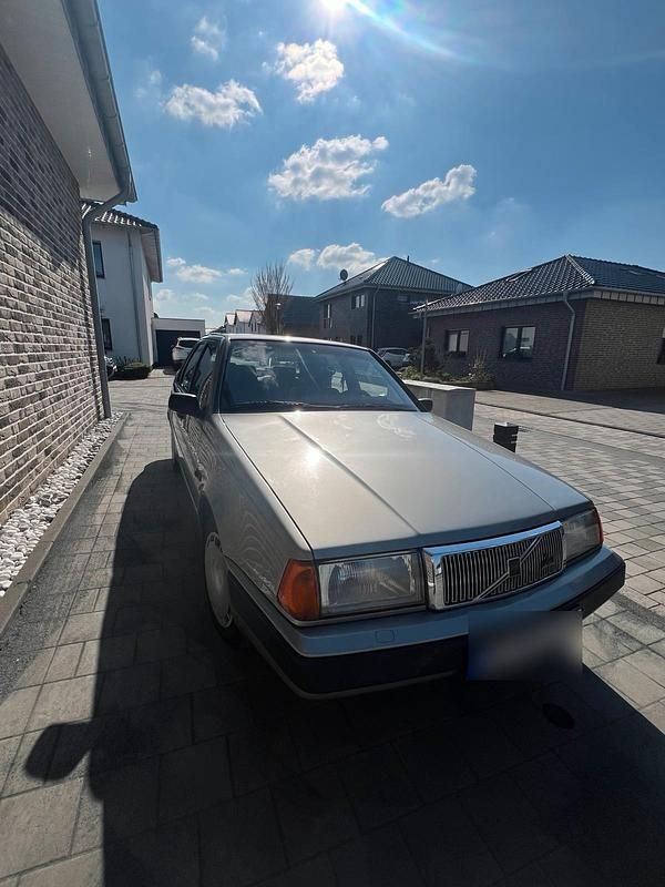 Gebraucht Volvo 460 90 PS (66 kW) 1992 Grau Limousine