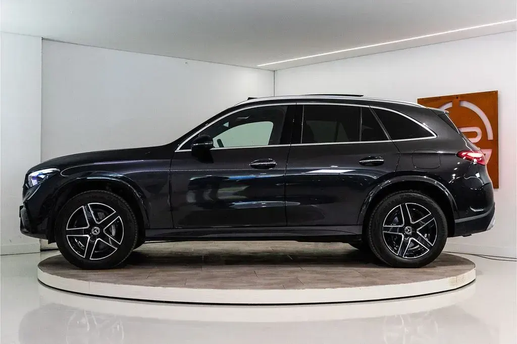 Gebraucht Mercedes GLC300e AMG Line Premium Plus 2024 Grau SUV